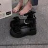 Sandálias Plataforma de Solado Grosso com Laço para Mulheres 2025 Novo Estilo de Verão Fivela de Pérola Sapatos Romanos Antiderrapantes para Combinar com Saias