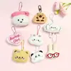 Muñecos para lanzar en bodas, llaveros de peluche, colgantes de muñecos para mochilas de mujer, pequeños regalos promocionales al por mayor