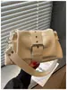 2026 Nueva Bolso de Motocicleta de Moda, Bolso de Mano Trendy de Primavera, Bolso de Hombro Versátil de Nicho, Bolso de Axila Vintage de Alta Gama para Mujer