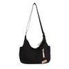 2026 Nueva Bolsa de Bolas de Masa de Tela de Nylon de Gran Capacidad para Mujeres, Bolso Cruzado de Hombro Versátil de Estilo Deportivo Casual de Nicho