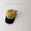 Bagel de CaféCombinação Perfeita! Boné de Beisebol Color Block com Letras Azuis para Crianças Que Pode Ser Usado em Todas as Estações
