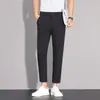 Pantalones de seda helada finos de primavera y verano para hombre, con una caída suave y un diseño de pierna recta, cortos.