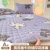 2026 Nuevo Otoño Invierno Engrosado Leche Polar Estampado Protector de Cama Colchón Otoño Invierno Cálido Protector de Cama Hogar Protector de Cama Tres