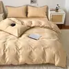 Jie Liya Algodón Puro Hilo 40S Teñido en Hilo Algodón Lavado Rayas Borde de Concha Estilo Japonés Juego de Cama de Cuatro Piezas Funda de Edredón Individual Disponible para Mayorista