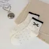 Meias novas de outono, meias fofas estilo japonês com estampa de urso de desenho animado e laço, meias de cano médio, acessórios versáteis, meias femininas, Little Tea Life