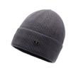 Gorro de lana de color liso con protección auditiva abrigado de moda para hombres y mujeres de Corea, gorro de punto combinable para otoño e invierno, gorro frío con forro polar.