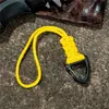 Hebilla Triangular Multifuncional para Camping al Aire Libre, Correa de Paracord de 19 cm con Mosquetón Triangular de Plástico