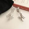 Clip para Oreja de Mariposa de Metal Líquido para Mujer Sin Perforaciones, Aretes Clip para Hueso de la Oreja, Diseño Nicho, Gancho para la Oreja Estilo Frío de Tendencia