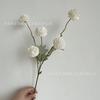 Nueva simulación 5 bolitas de cebolla pequeña 5 cabezas crisantemo bola fondo salón de bodas arreglo floral suave florero de mesa colocación de flores