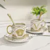 Taza de Porcelana Dorada Fanjia con Asa Entrada Estilo Retro de Lujo Taza de Café para Banquete Familiar Juego con Cuchara Dorada Regalo de Acompañamiento de Alta Gama