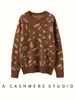 Camiseta Base Jacquard de Plumas para Mujer Estilo Nuevo Invierno 2026, Estilo Suave, Suéter Cálido Corto Holgado, Suéter de Cachemira con Cuello Redondo