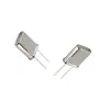Producción y Suministro de Oscilador de Cristal Pasivo Original Plug-In Serie Hc-49U 20M Paquete de Cristal de 2 Pines en Forma de U Muestra para Envío