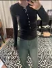 Camiseta Básica para Mujer con Tacto Mousse Imitación Cachemira para Otoño e Invierno Ajustada Cuello Henry Botonada Hombro Derecho Top Interior Camiseta de Manga Larga