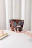 Bolsa de Cosméticos Morada con Flores Retro Frescas, Bolsa de Almacenamiento Portátil para Viaje, Bolso de Mano de Gran Capacidad, Neceser