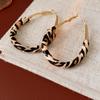 Pendientes de Piel Sintética Aguja Plateada Estampado Leopardo Pendientes Europeos y Americanos Retro Exagerados Pendientes Versátiles de Temperamento de Alta Gama Venta al por Mayor