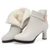 Botines de plataforma de cuero impermeables de moda para mujer de mediana edad, botas de otoño e invierno 2026, botas de mujer de tacón alto con punta y suela gruesa, con forro de felpa