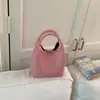 Bolsas Tecidas Japonesas e Coreanas para Mulheres Verão 2026 Nova Bolsa de Ombro Transversal de Grande Capacidade para o Dia a Dia Bolsa Mãe-Filha de Nicho
