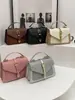 Bolso cruzado y de hombro versátil de alta costura transfronterizo para el verano 2026, el popular y elegante bolso cuadrado pequeño de este año