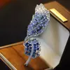 Nuevo Broche de Plumas de Lujo con un Toque Elegante y de Alta Gama, Adecuado para Abrigos y Trajes, Pin Antiexposición, Accesorio de Noche, Ramillete