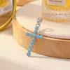 Pingente Transfronteiriço Estilo Europeu e Americano Amor à Primeira Vista Cobre Banhado a Ouro Pingente de Colar Acessório com um Design Apresentando um Coração e uma Cruz