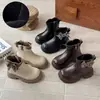 Botines Cortos Estilo Británico para Niñas 2026 Invierno Nuevos Botines para Niños de Moda Versátiles para Bebé Niña Calidez con Felpa Botas Martin