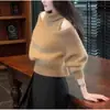 Top Corto de Punto Verde Francés con Hombros Descubiertos para Mujer 2025 Nuevo Estilo Caliente Otoño Temprano Relajado de Alta Gama Suéter de Manga Larga