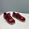 Zapatillas de entrenamiento retro alemanas Maison Margiela otoño 2026 nuevas de punta dividida cómodas casuales de caña baja planas