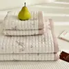 Capa de Cama Dupla Face em Modal Tencel Estilo Desenho Animado Coreano Conjunto de Três Peças com Acolchoado Xadrez de Seda Refrescante para Tatame e Cama de Solteiro