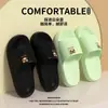 Sandalias de Suela con Masaje de Cabeza de Oso Nuevas de Verano 2026 para Uso Doméstico en Interiores, Antideslizantes, Adecuadas para Usar al Aire Libre, Pantuflas de Estilo Diario Sencillo