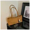 Bolsa Tote de Camurça Retrô Feminina Chegada Nova Outono 2026 Grande Capacidade Bolsa de Ombro para o Trabalho Toque de Luxo Bolsa de Mão Feminina