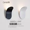 Lámpara de pared LED para interior de sala de estar, dormitorio, mesita de noche, acabado cepillado de aluminio, aplique decorativo simple para pasillo, escaleras, fondo de pared