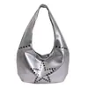 Bolso de Hombro Nuevo Estilo Chica Caliente con Diseño de Remaches, Textura de Cuero Suave, Bolso de Mano Sencillo, Gran Capacidad, Bolso Versátil de Axila para Viajes Diarios