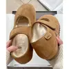 [Belleza Extraña] Zapatos Mary Jane de Plataforma para Aumentar Altura forrados de felpa para Mujer Otoño e Invierno 2024 con Velcro Casual Zapatos de Borreguito