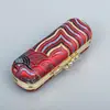 Estuche de Lipstick con Clip de Hierro Brocado Clásico y Botón de Espejo Caja de Joyería Caja de Almacenamiento Individual de Hierro Portátil para Lipstick Brillo de Labios