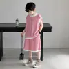 Conjunto de Verão para Meninos 2026 Novo Estiloso Fino de Verão com Manga Curta Conjunto de Duas Peças para Crianças Maiores Tendência Legal
