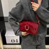 Bolso Casual de Solapa de Moda Nuevo Bolso de Hombro Cruzado Versátil de Axila Bolso de Hombro Pequeño Francés de Nicho Coreano