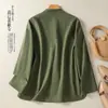 Toma real del nuevo atuendo de té Zen retro estilo chino de otoño 2026, top casual de color liso holgado con bolsillos abotonados