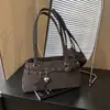 Bolsa de Axila Estilo Pós-apocalíptico Feminina 2025 Nova Tendência Fashion Retrô Nicho Bolsa para o Dia a Dia Grande Capacidade Manual Bolsa para Motocicleta