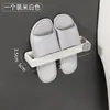 Prateleira multifuncional para chinelos de banheiro montada na parede sem furar, prateleira de armazenamento de sapatos atrás da porta, prateleira de drenagem, suporte para toalhas e panelas