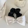 Elástico de Cabelo Laço de Pérola Estilo Francês Luxo Leve, Corda de Rabo de Cavalo Inspirada em Chanel, Acessório de Cabelo Elegante Versátil