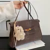Bolso Tote de Cuero Mate Retro Nuevo para Mujer Otoño e Invierno 2025, Bolso de Hombro Cruzado de Alta Gama para Viajero con Gran Capacidad