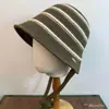 Sombrero de Pescador a Rayas Estilo Japonés con Lazo para Mujer, Sombrero de Cubo Transpirable Calado para Primavera y Verano, Hace que la Cara Parezca Más Pequeña, Sombrero Versátil Tejido con Lazo