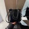 Bolso Cubo Cadena Super Caliente Plateado para Mujer Verano 2026 Nuevo Estilo Nicho Bolso Cruzado para Teléfono