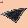 Novo Estilo Lenço Triangular de Sarja Feminino com Estampa de Bolinhas Redondas, Xale de Proteção Solar para Viagem, Fábrica Fornecedora no Atacado