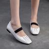 Shanghai Jiejie 2024 Otoño Nuevo Cuadrado Francés Punta Poco Profunda Boca Plana Capa Única Piel de Vaca Superior Cómodos de Alta Gama Zapatos de Mujer