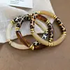 Pulsera Cuadrada de Resina con Degradado Transfronterizo Europea y Americana, Lujo Ligero, Sensación de Alta Gama, Joyería Moderna y Versátil con un Diseño Único