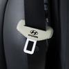 Adecuado para enchufe de cinturón de seguridad moderno hebilla de cinturón de seguridad cubierta protectora antiarañazos antidesgaste anticorte fila delantera y trasera Universal