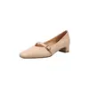 Sapatos Mary Jane de couro de carneiro com super temperamento para o dia a dia 2026 Outono salto médio grosso bico quadrado versátil cor nude couro genuíno sapatos de salto único para mulheres