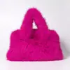 Bolsa Peluda de Mão para Mulheres no Outono e Inverno Nova Bolsa de Mão Peluda de Luxo Nicho Bolsa de Pelúcia Bolsa Pequena de Mão