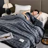 Manta de pelo de conejo, adecuada para todas las estaciones, manta para siesta en la oficina, cubierta para sofá, forro polar de coral, manta pequeña para aire acondicionado, manta para estudiantes